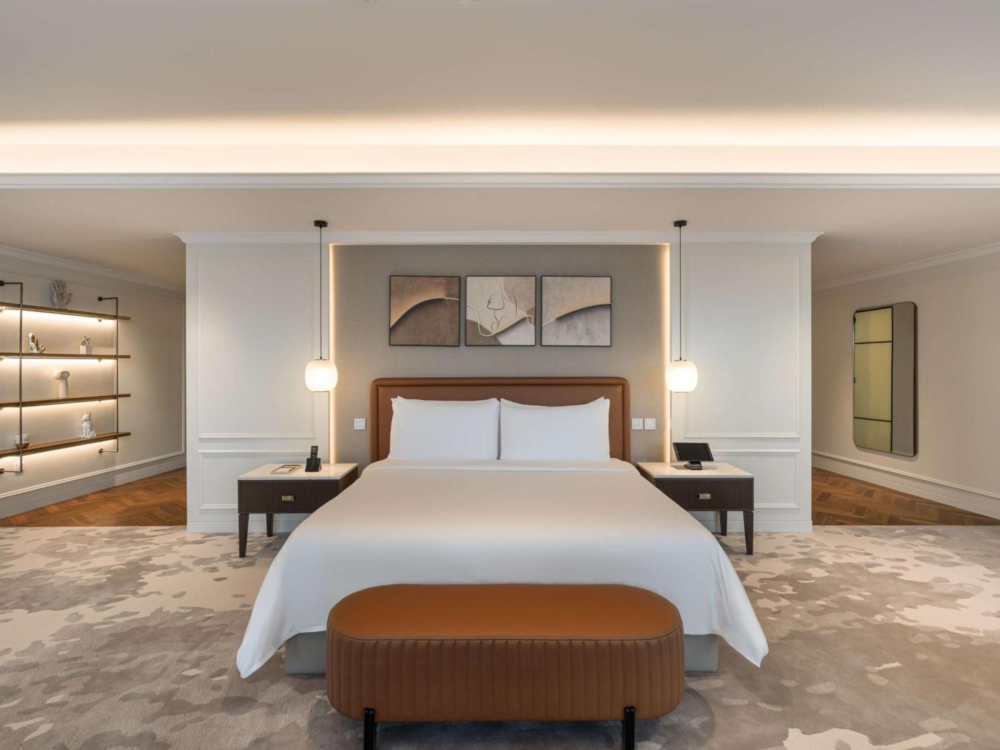 Kempinski The Boulevard Dubai Exterior photo A bedroom at the hotel